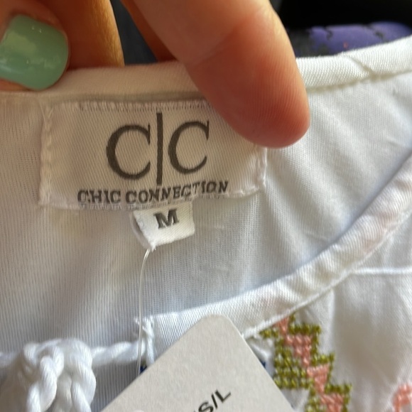 🤩3 for $30 Bundle Deal🤩
NWT Chic Connection cross stitch embroidered shift dress - Picture 5 of 8